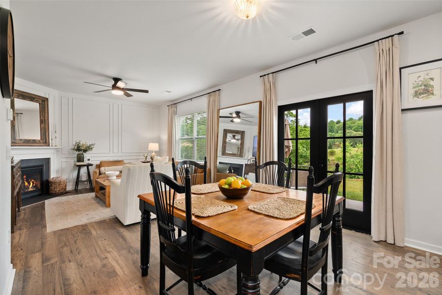 Furnished interior view inside a new home in Valleywood Farms, Waynesville (Image 39).