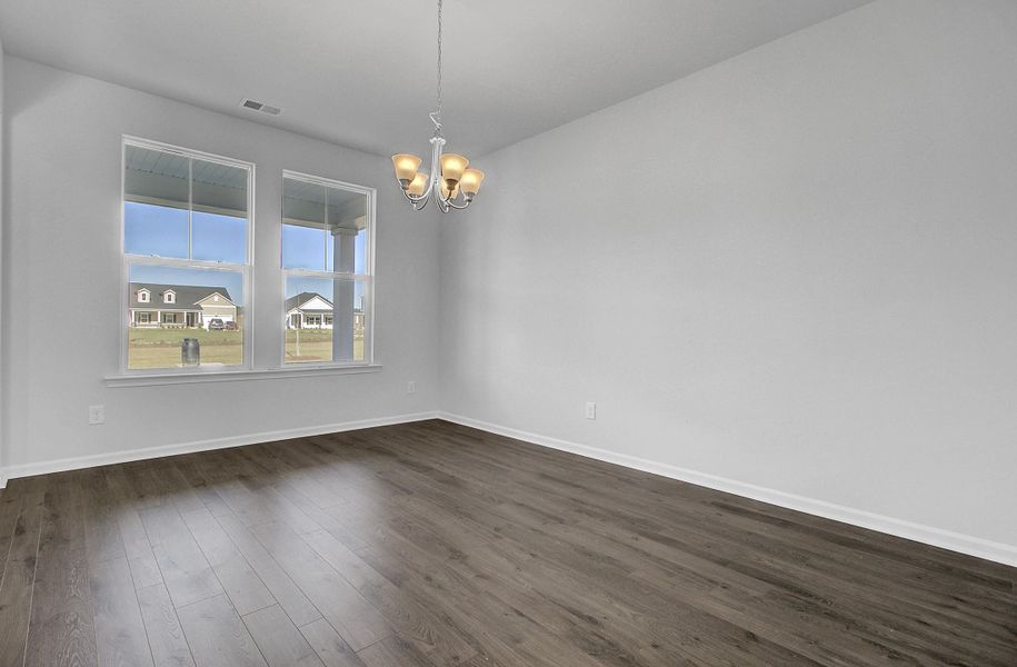 Spacious, unfurnished interior of a new home in Heron's Walk at Summers Corner, Summerville (Image 31).