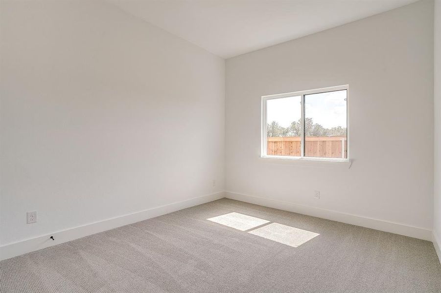 Spacious, unfurnished interior of a new home in Pecan Grove, Burleson (Image 30).