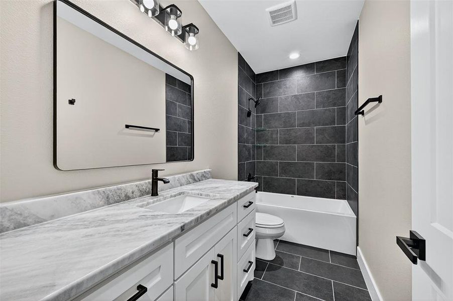 Furnished interior view inside a new home in , Sherman (Image 5).