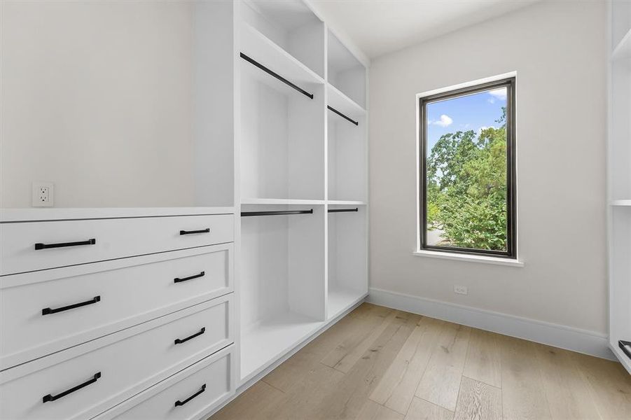 Image 36 of a home in .