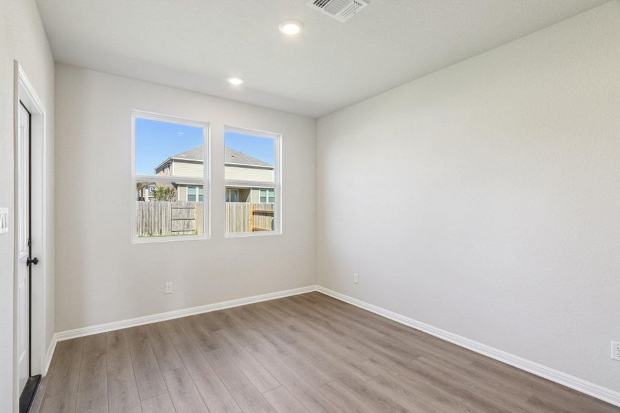 Spacious, unfurnished interior of a new home in Berry Creek Highlands, Georgetown (Image 24). Spacious, unfurnished interior of a new home in Berry Creek Highlands, Georgetown (Image 24).