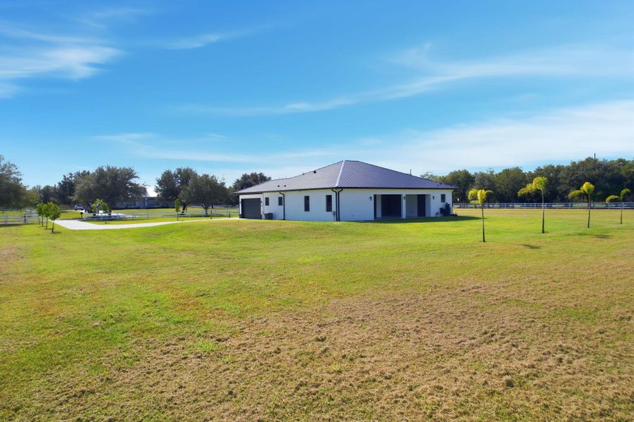 Furnished interior view inside a new home in , Fort Pierce (Image 3).