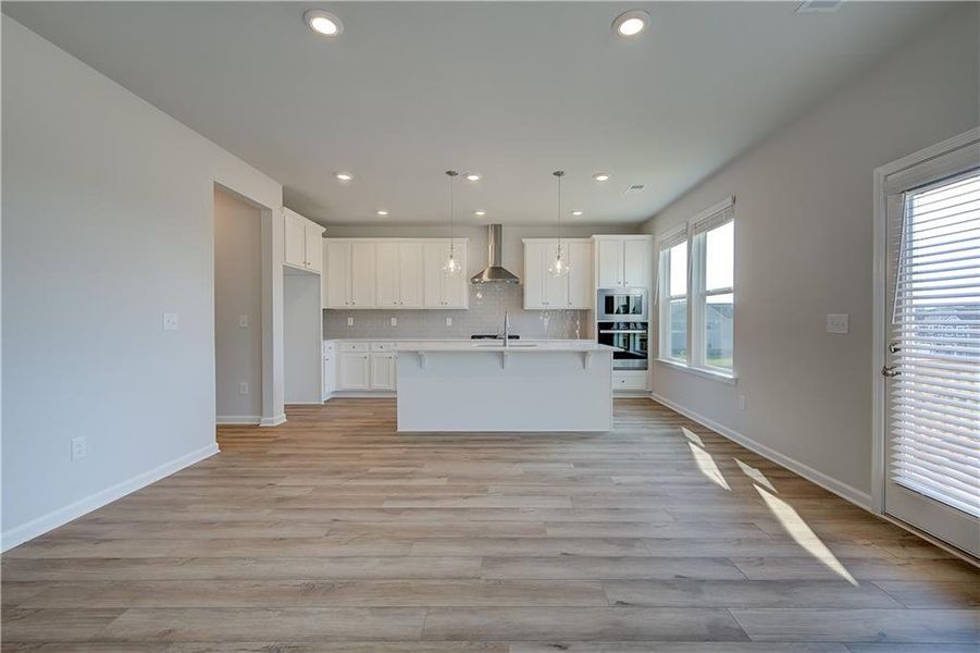 Spacious, unfurnished interior of a new home in Cooper Park, McDonough (Image 11).