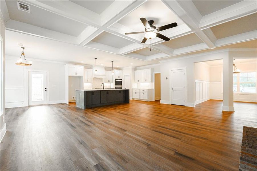 Spacious, unfurnished interior of a new home in , Jefferson (Image 41).