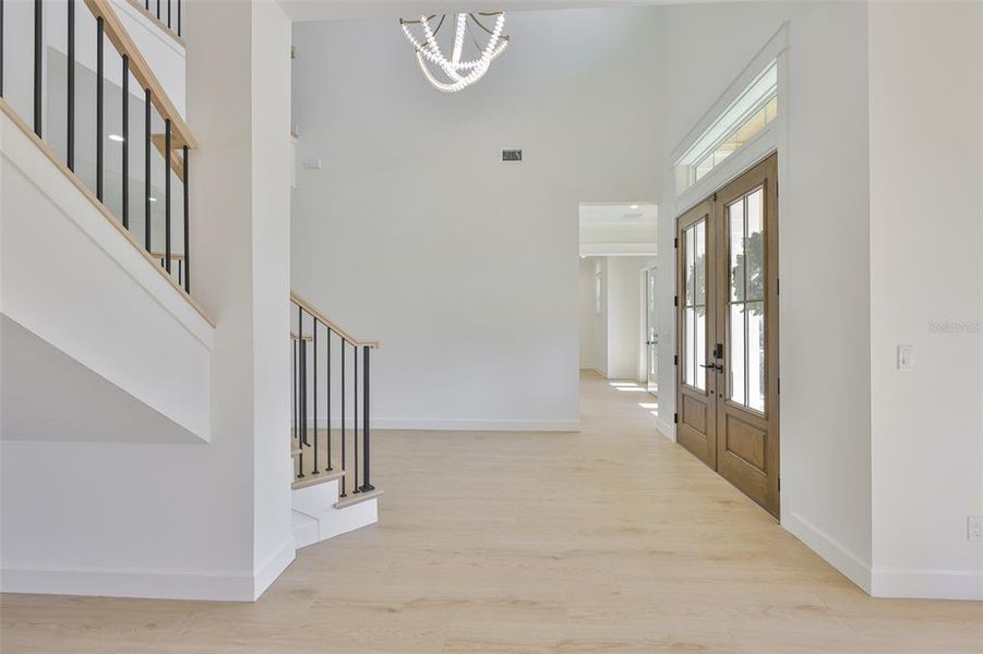 Spacious, unfurnished interior of a new home in , Tampa (Image 64).