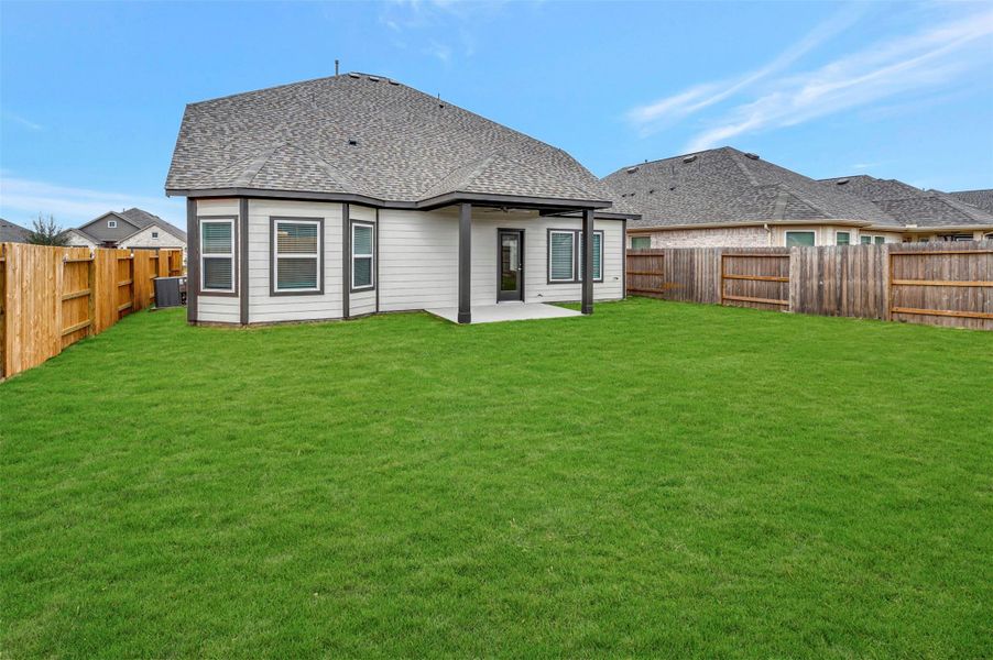 Exterior details and patio area of a home in Sorella, Tomball (Image 3).