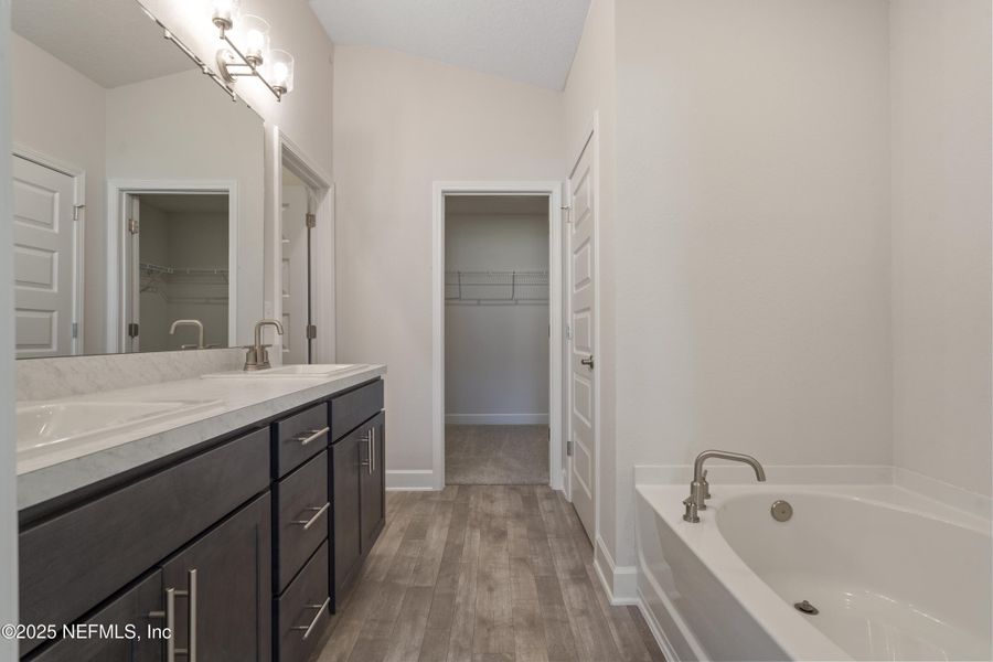 Furnished interior view inside a new home in Summerglen, Jacksonville (Image 6). Furnished interior view inside a new home in Summerglen, Jacksonville (Image 6).