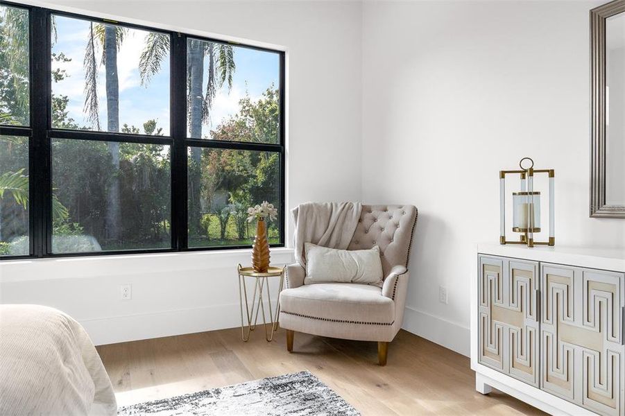 Furnished interior view inside a new home in , Orlando (Image 43).