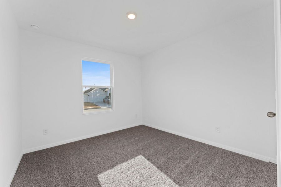 Spacious, unfurnished interior of a new home in Paramount, Kyle (Image 14).