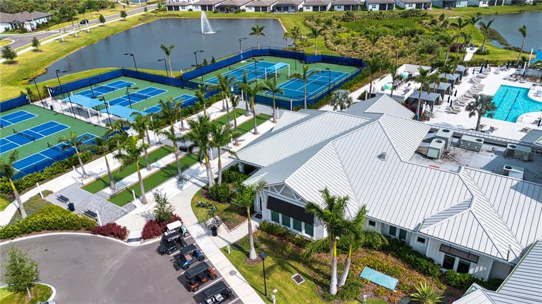 Community amenities in Del Webb BayView, Parrish (Image 51).