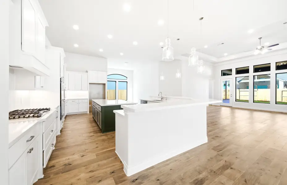 Furnished interior view inside a new home in Artavia 70′, Conroe (Image 7).