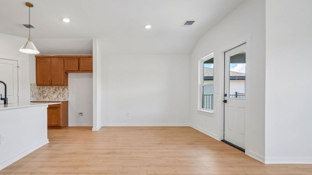 Spacious, unfurnished interior of a new home in Trails at Wildhorse, Austin (Image 14).