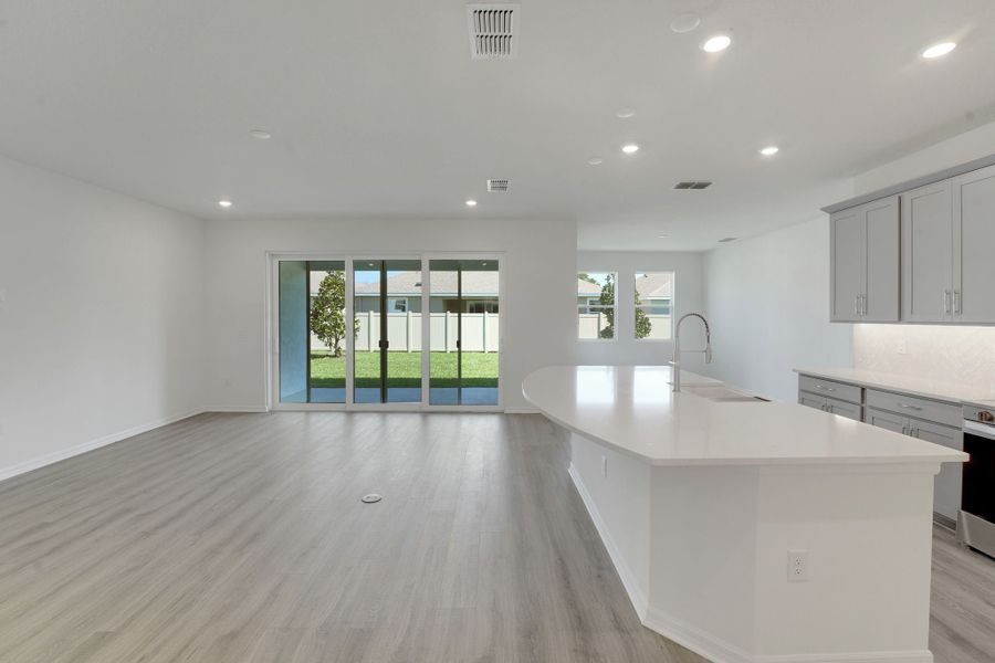 5br New Home in Land O Lakes, FL.  - Slide 34