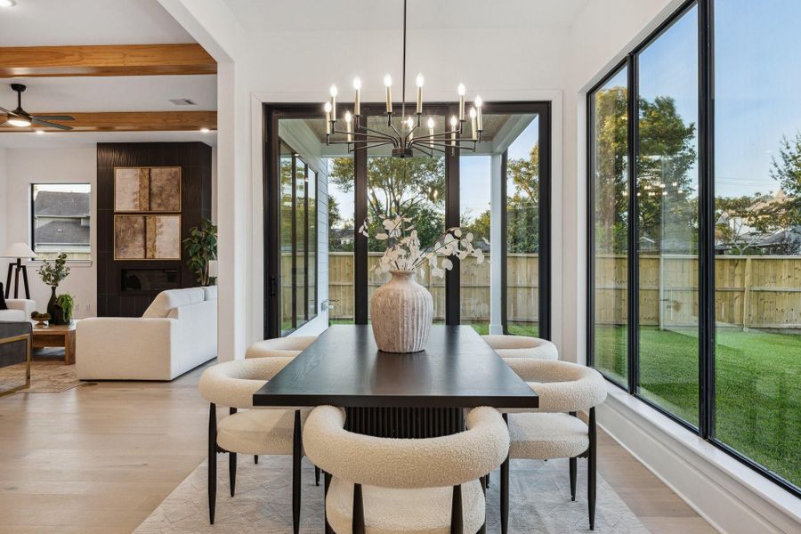 Large dining area with gorgeous 9' x 8' sliding glass door Large dining area with gorgeous 9' x 8' sliding glass door