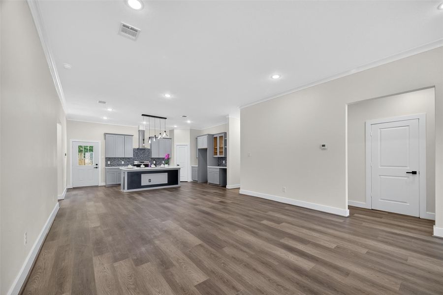 Spacious, unfurnished interior of a new home in , Crosby (Image 39).