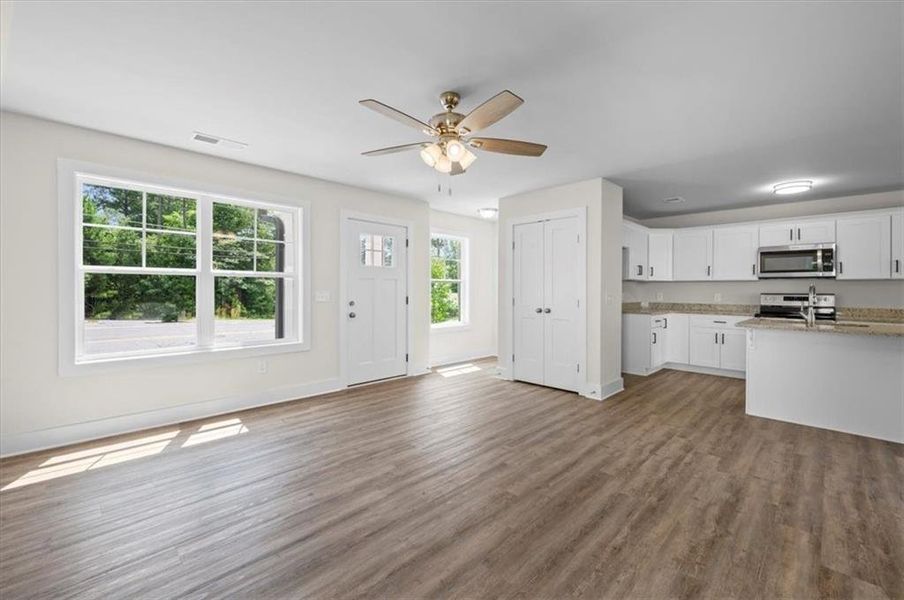 Spacious, unfurnished interior of a new home in , Gainesville (Image 10). Spacious, unfurnished interior of a new home in , Gainesville (Image 10).