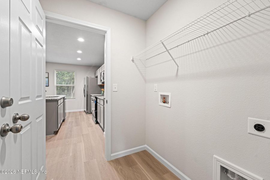 Spacious, unfurnished interior of a new home in , Jacksonville (Image 21).