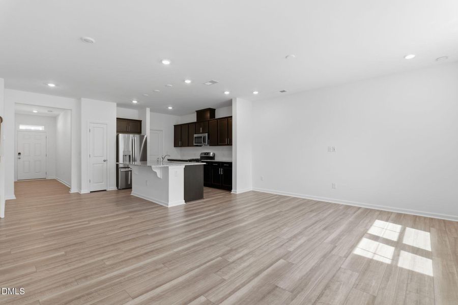SUN_EverleeTownhomes_Pic_CarsonII-8
