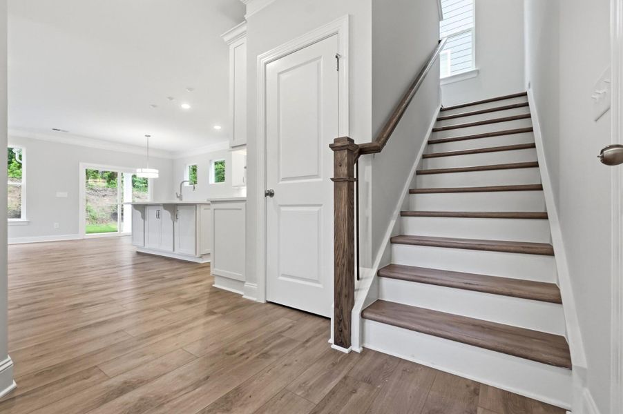 Spacious, unfurnished interior of a new home in Caldwell Forest, Charlotte (Image 21). Spacious, unfurnished interior of a new home in Caldwell Forest, Charlotte (Image 21).