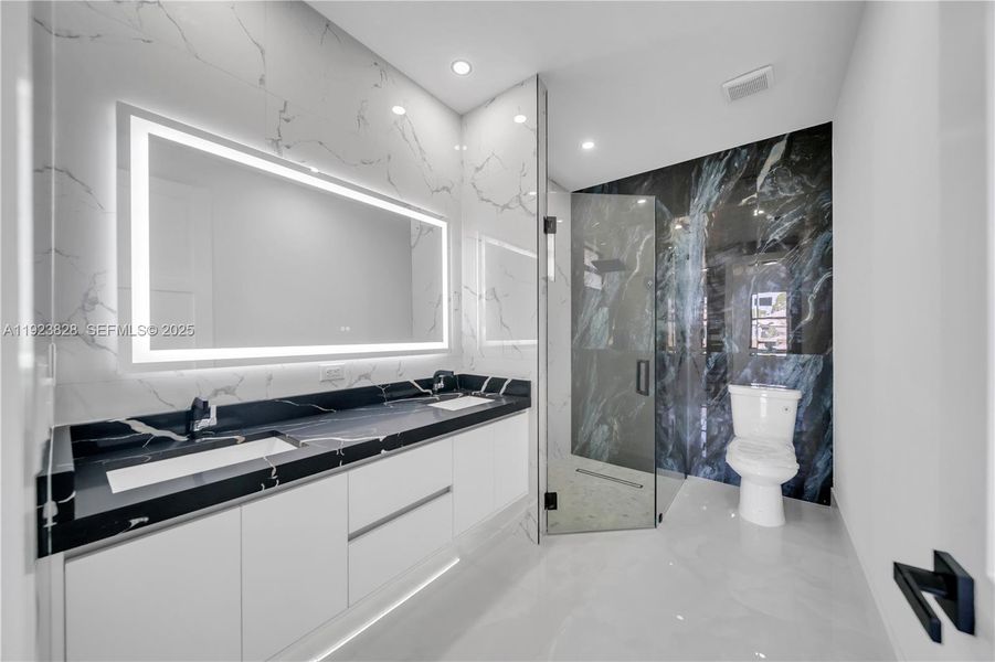 Furnished interior view inside a new home in , Lehigh Acres (Image 14).