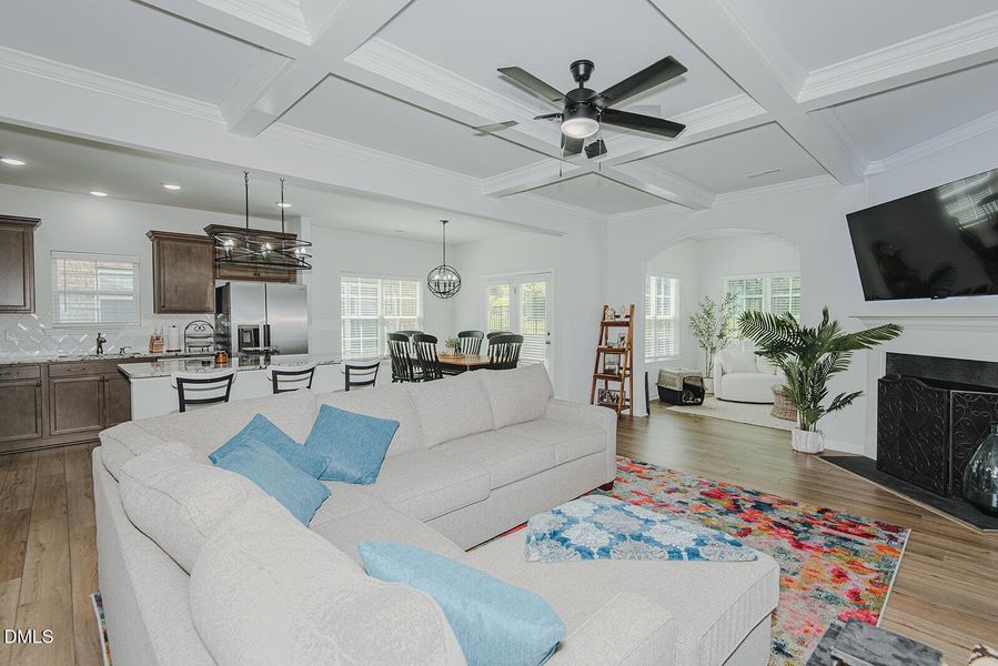 _MGP1226-HDR _MGP1226-HDR