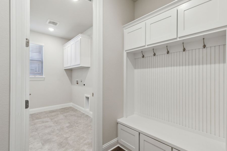 Spacious, unfurnished interior of a new home in Karis, Crowley (Image 29). Spacious, unfurnished interior of a new home in Karis, Crowley (Image 29).