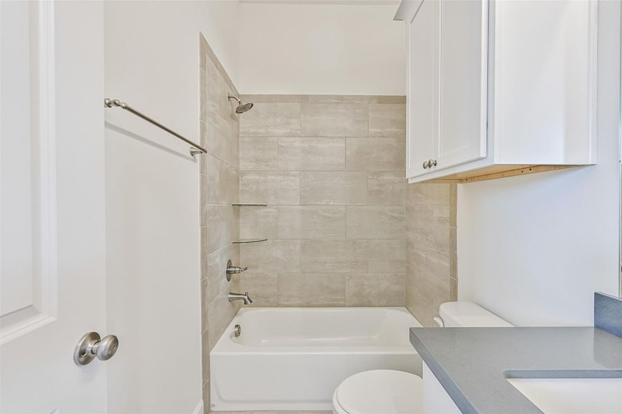 Furnished interior view inside a new home in Pearland Old Townsite, Pearland (Image 12). Furnished interior view inside a new home in Pearland Old Townsite, Pearland (Image 12).