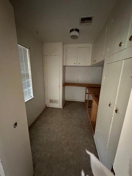 Spacious, unfurnished interior of a new home in , Whitney (Image 14).