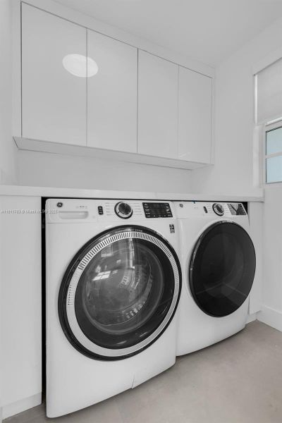 Close-up of interior finishes inside a home in , West Palm Beach (Image 15). Close-up of interior finishes inside a home in , West Palm Beach (Image 15).