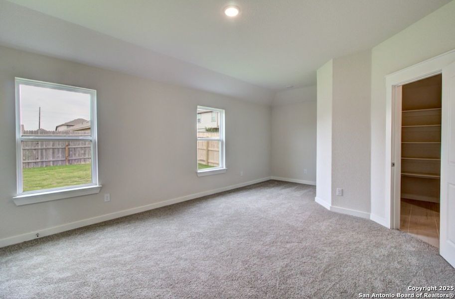 Spacious, unfurnished interior of a new home in Cloud Country, New Braunfels (Image 11). Spacious, unfurnished interior of a new home in Cloud Country, New Braunfels (Image 11).