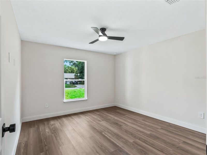 Spacious, unfurnished interior of a new home in , Ocala (Image 33).