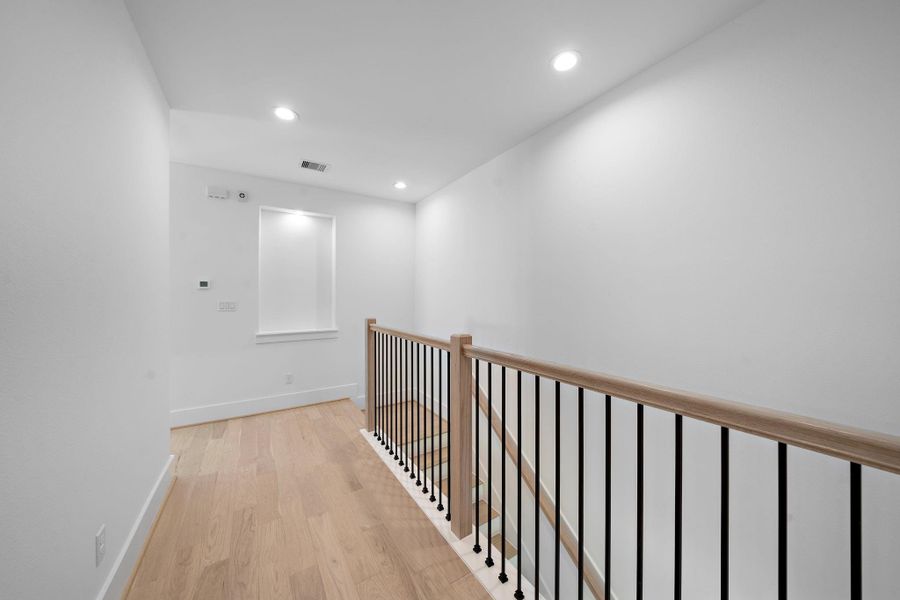 Spacious, unfurnished interior of a new home in , Houston (Image 19).