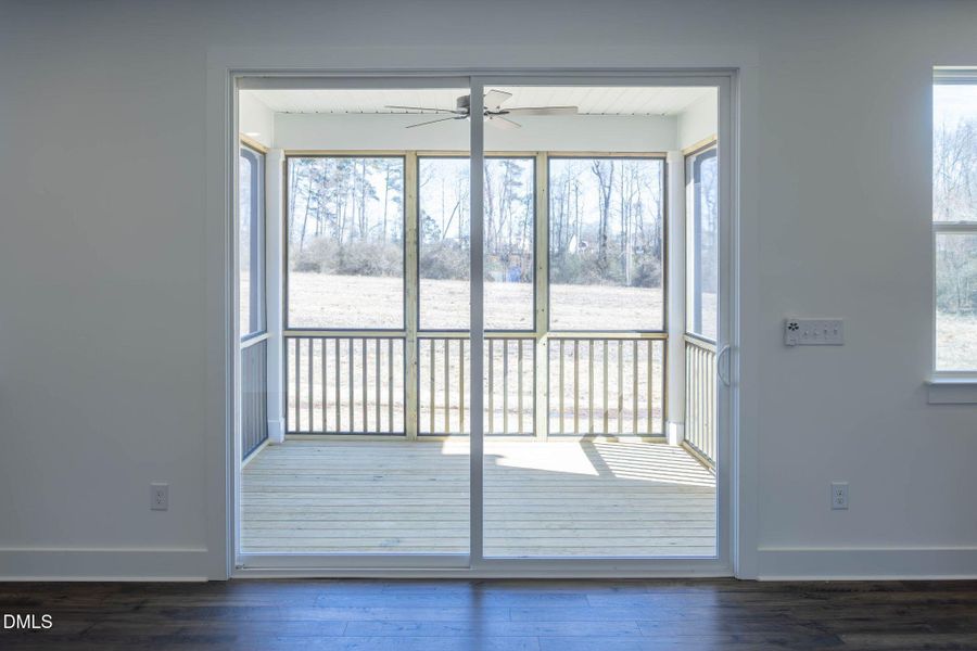 57-Riverfall_ScreenedInPorch (1)