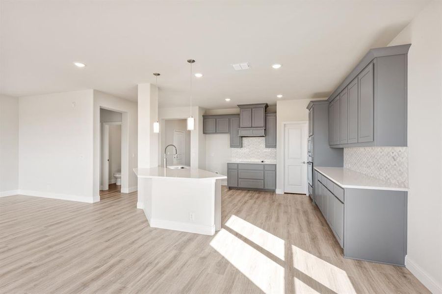 Furnished interior view inside a new home in El Dorado, Granbury (Image 7).