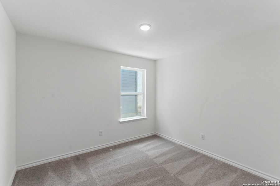 Spacious, unfurnished interior of a new home in The Overlook at Creekside, New Braunfels (Image 18). Spacious, unfurnished interior of a new home in The Overlook at Creekside, New Braunfels (Image 18).
