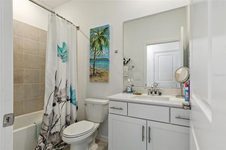 Furnished interior view inside a new home in , Venice (Image 11).