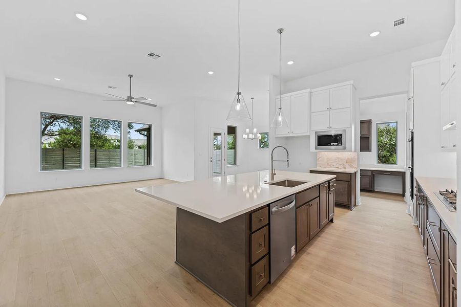 Huntley II B Kitchen Huntley II B Kitchen