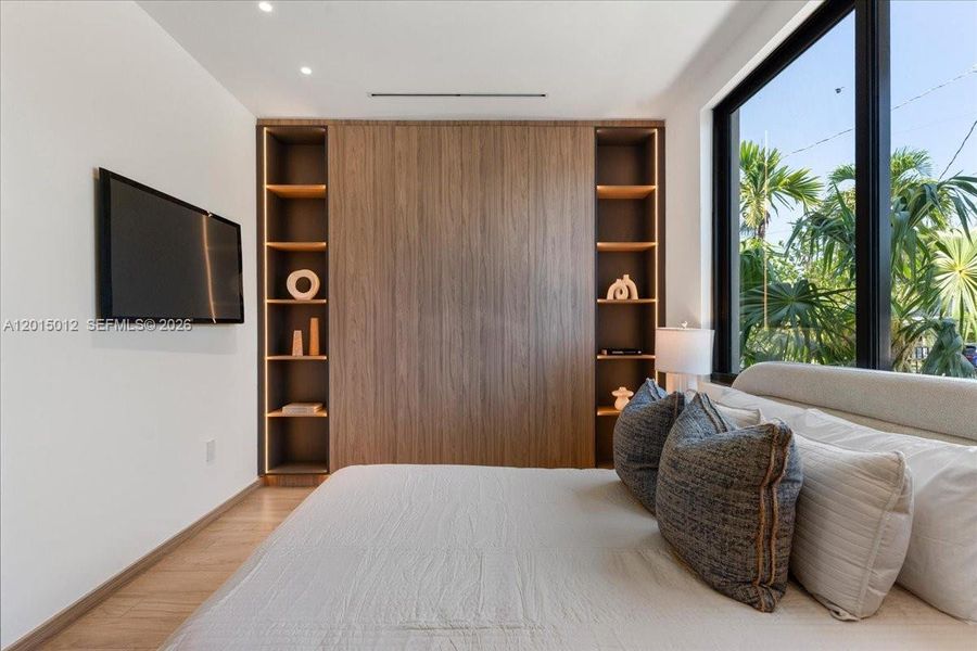 Furnished interior view inside a new home in , Miami (Image 27).