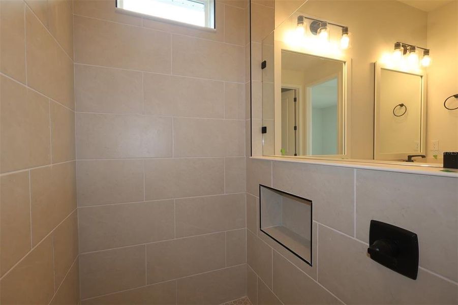 Close-up of interior finishes inside a home in The Peninsula at Rhodine Lake, Riverview (Image 14). Close-up of interior finishes inside a home in The Peninsula at Rhodine Lake, Riverview (Image 14).