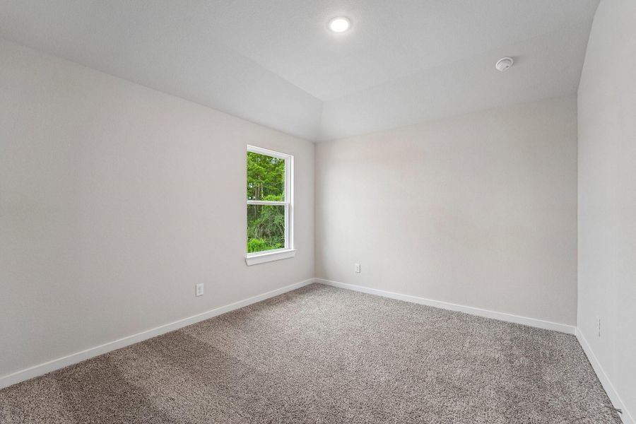 Spacious, unfurnished interior of a new home in Cielo, Conroe (Image 21).