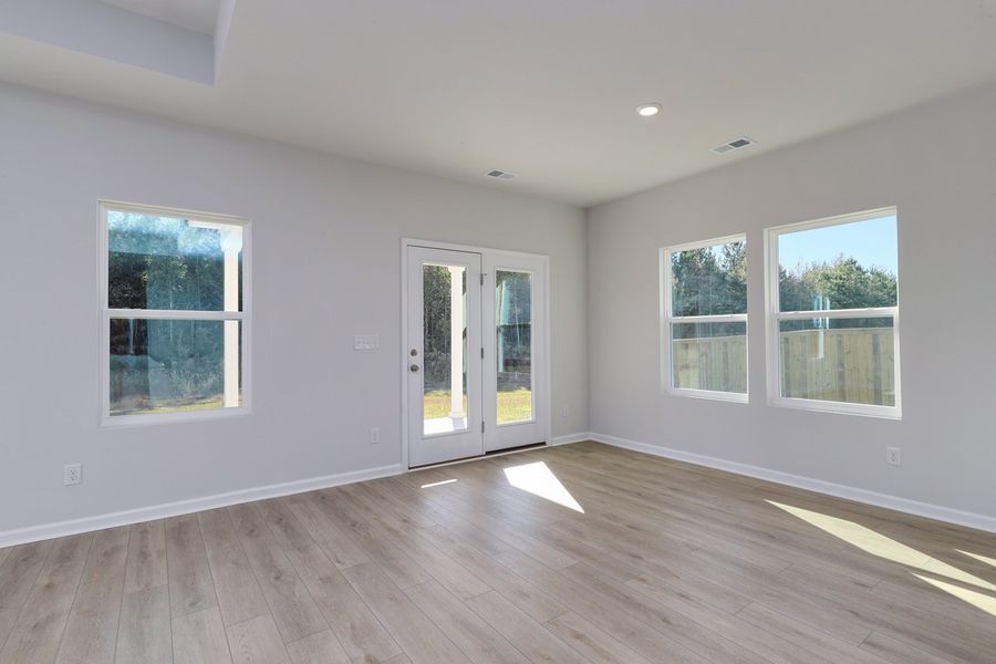 Spacious, unfurnished interior of a new home in Garden Grove, Conway (Image 18).