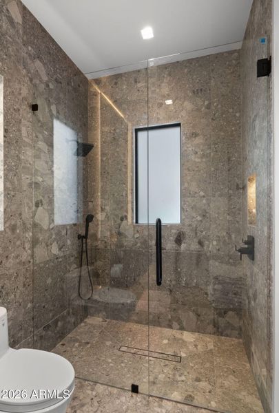 70-web-or-mls-Secondary Bedroom EnSuite