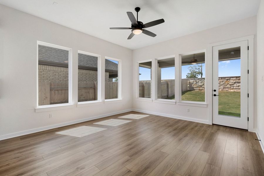 Spacious, unfurnished interior of a new home in Flora, Hutto (Image 35).
