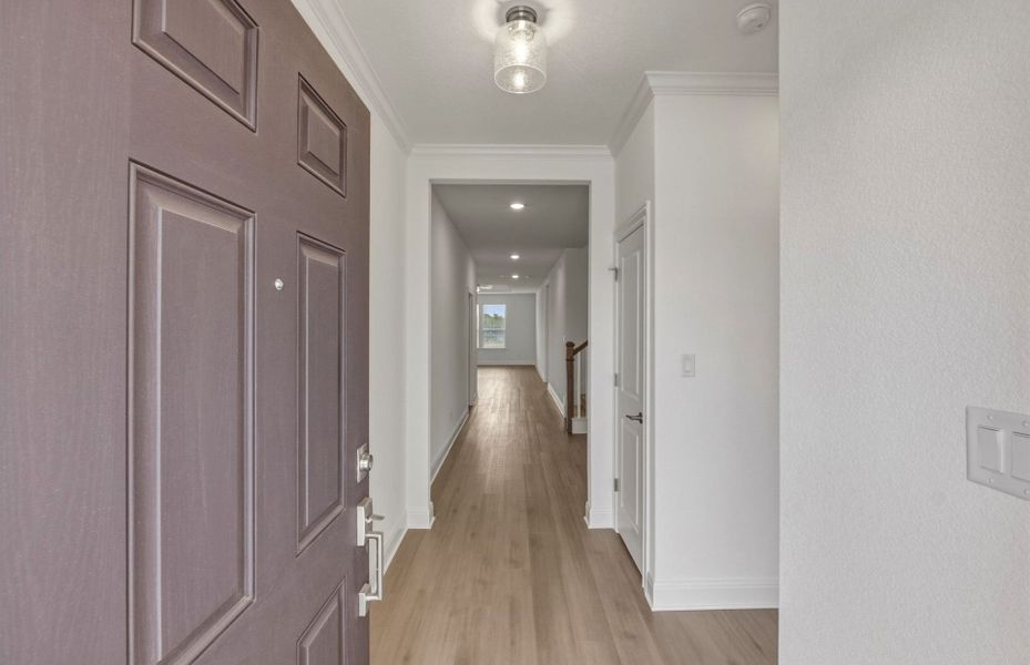 Spacious, unfurnished interior of a new home in Saddleback at Santa Rita Ranch, Liberty Hill (Image 54).