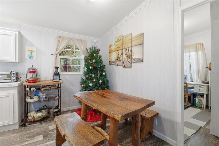 Furnished interior view inside a new home in , Dunnellon (Image 13).