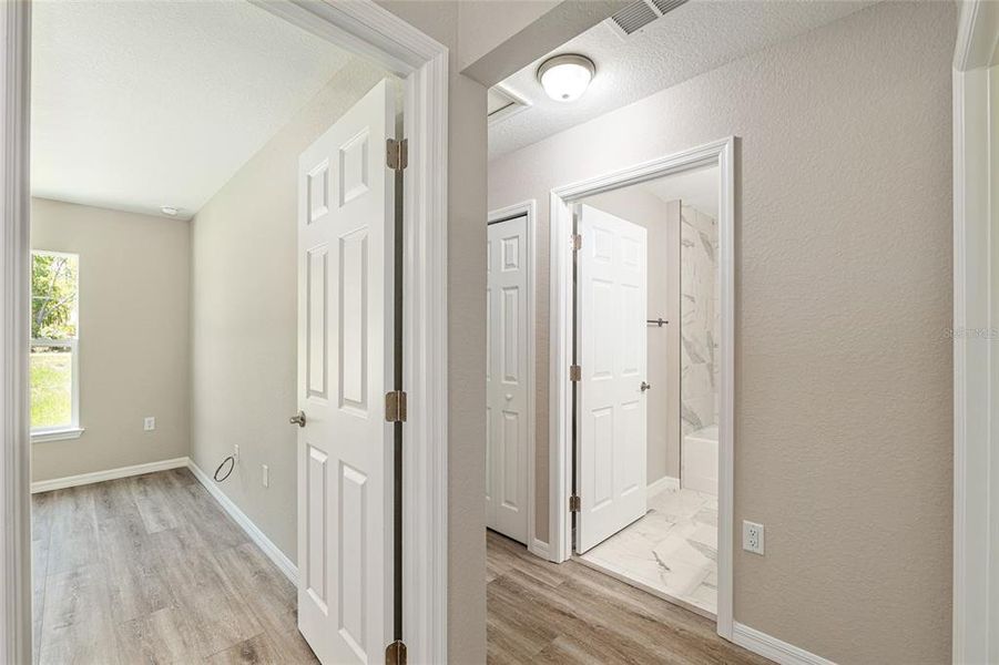Spacious, unfurnished interior of a new home in , Dunnellon (Image 44).