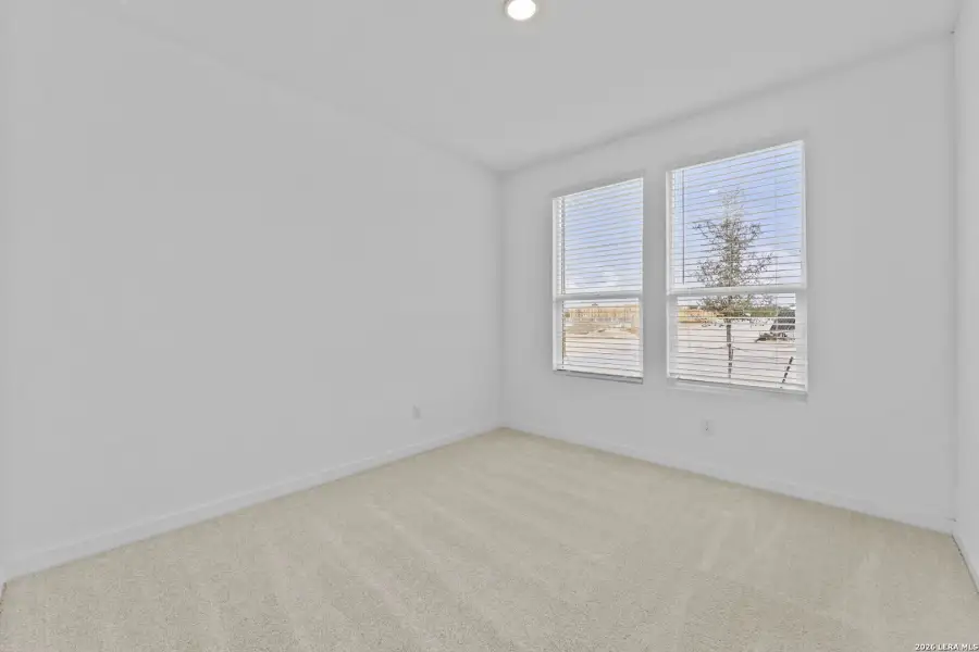 Spacious, unfurnished interior of a new home in Brookmill, San Antonio (Image 24).