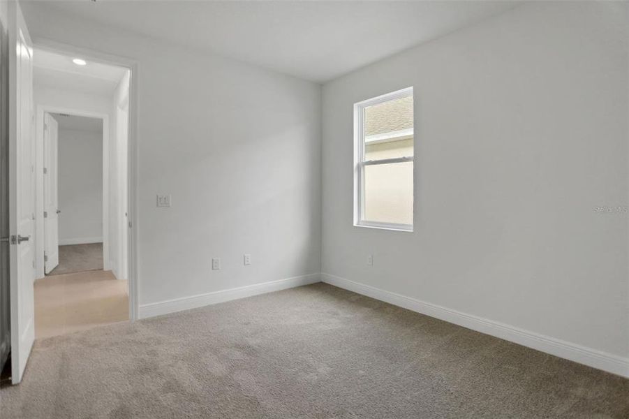 Spacious, unfurnished interior of a new home in Angeline, Land O' Lakes (Image 20).