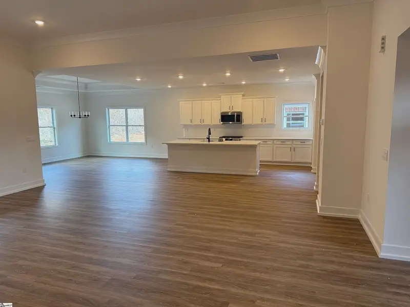 Spacious, unfurnished interior of a new home in Hidden Lake Estates, Greenville (Image 11).